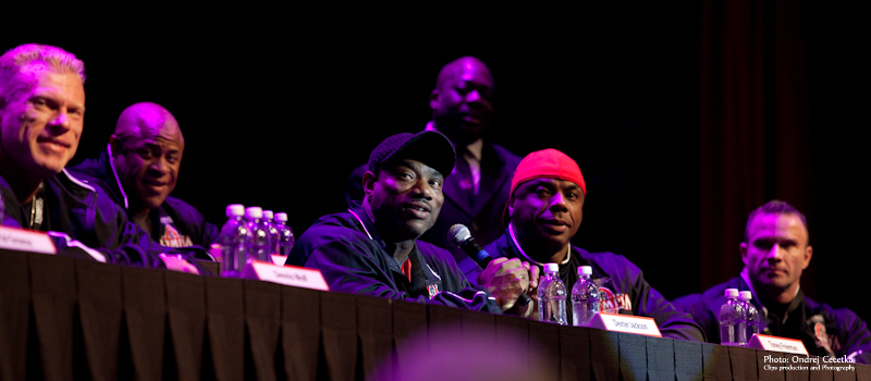 Tiskov� konference ��astn�k� Mr. Olympia 2012