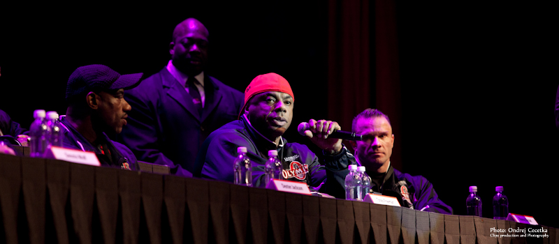 Tiskov� konference ��astn�k� Mr. Olympia 2012
