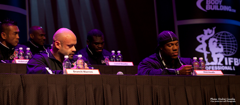 Tiskov� konference ��astn�k� Mr. Olympia 2012