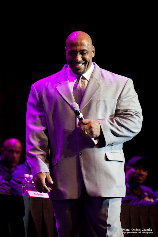 Dennis James