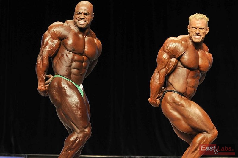 Toney Freeman, Dennis Wolf