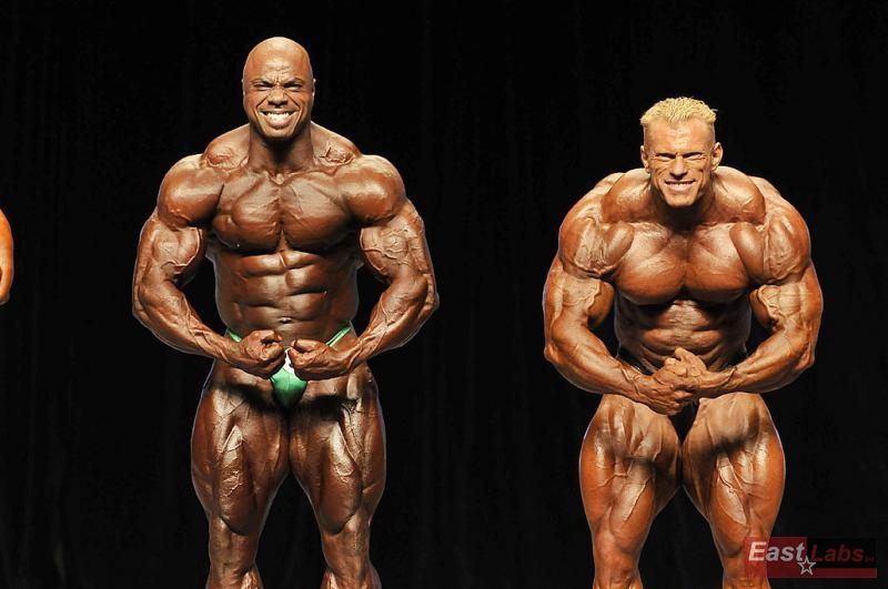 Toney Freeman, Dennis Wolf