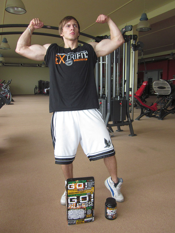 Filip Va�ko v p��prav� na sout�e v kondi�n� kulturistice 2012