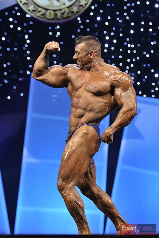 17. Manuel Manchado