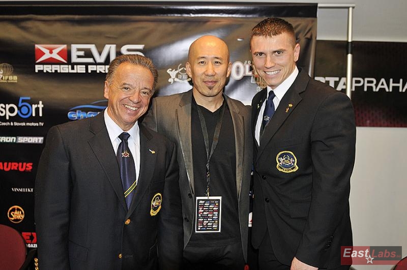 Rafael Santonja, Robin Chang, Vja�eslav Vinogradov