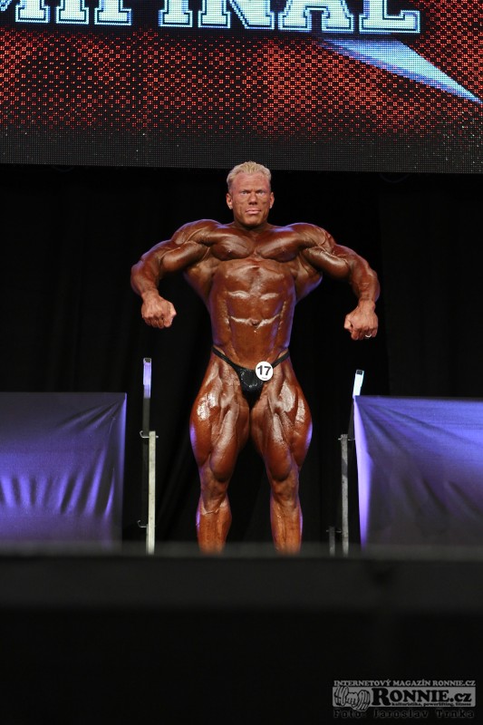 Dennis Wolf