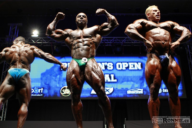 Johnnie Jackson, Toney Freeman, Dennis Wolf