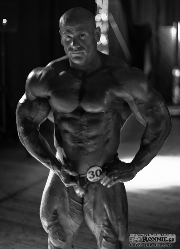 Lee Powell