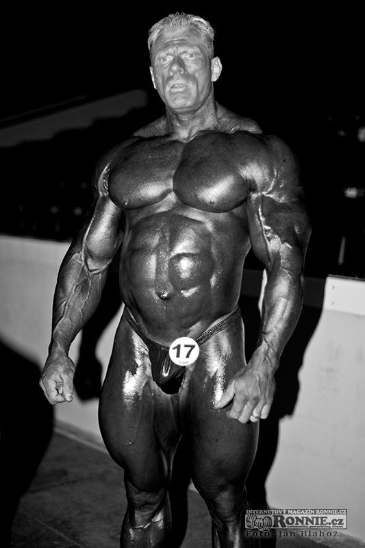 Dennis Wolf
