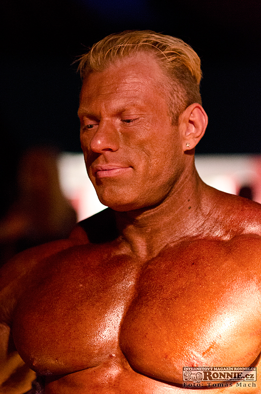 Dennis Wolf