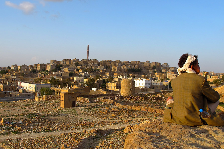 Pas��ek koz nad Khamirem v Jemenu �v�kaj�c� k�t