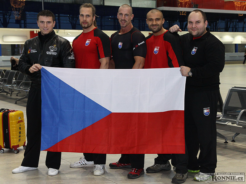 �esk� v�prava p�ed odletem na MS v klasick� kulturistice 2012