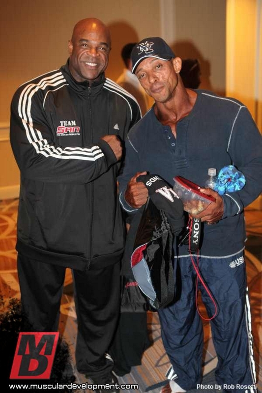 Edward Nunn, Troy Alves