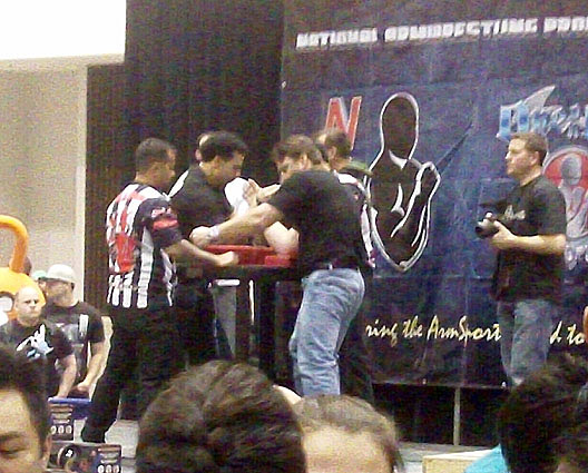 Los Angeles Fitness Expo 2013 - armwrestling