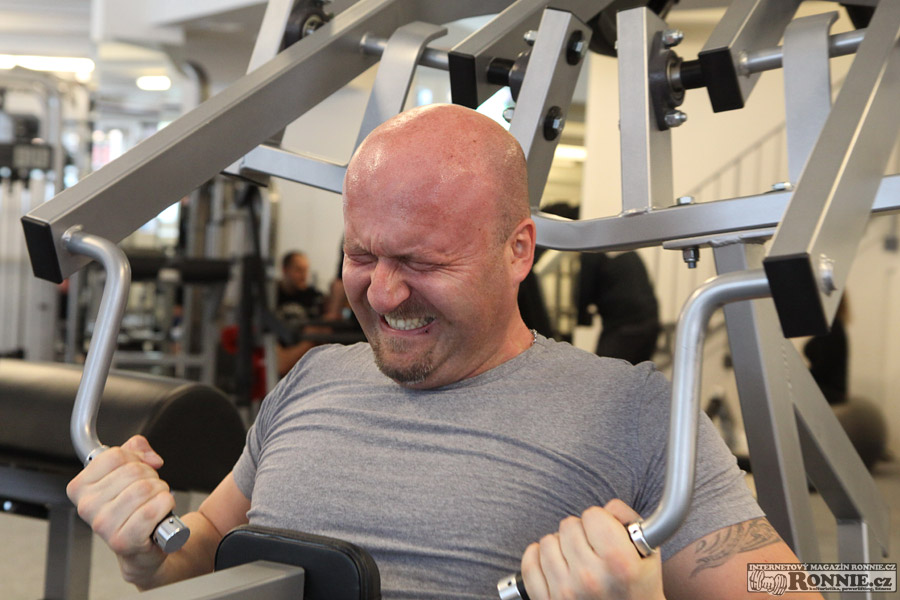 Ronnie�s Training Day #10 - Bara