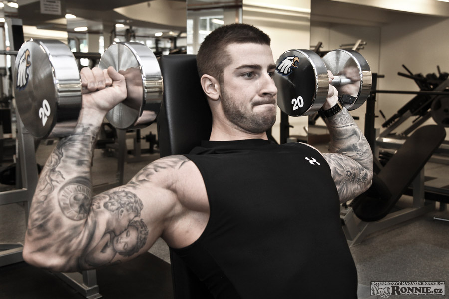 Ond�ej Kraj - tr�nink v Eagle Fitness