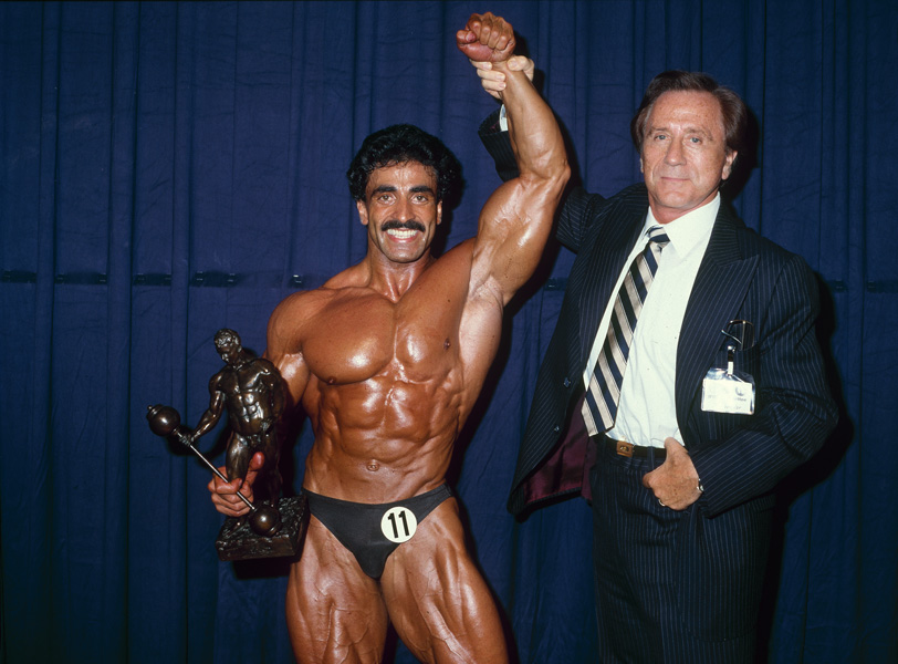 Samir Bannout a Joe Weider v z�kulis� Mr. Olympia 1983