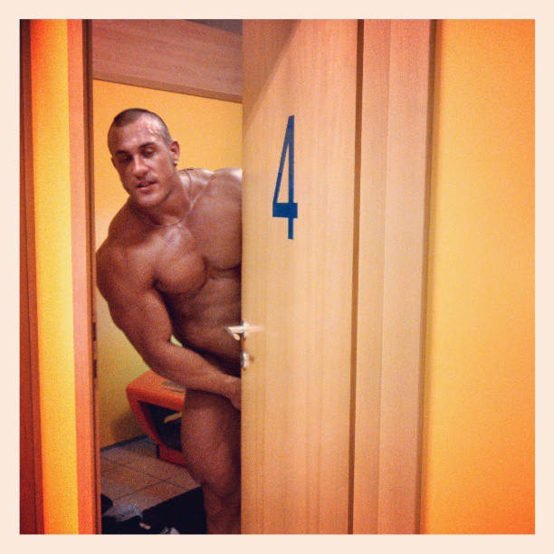 Antoine Vaillant v sol�rn�m studiu