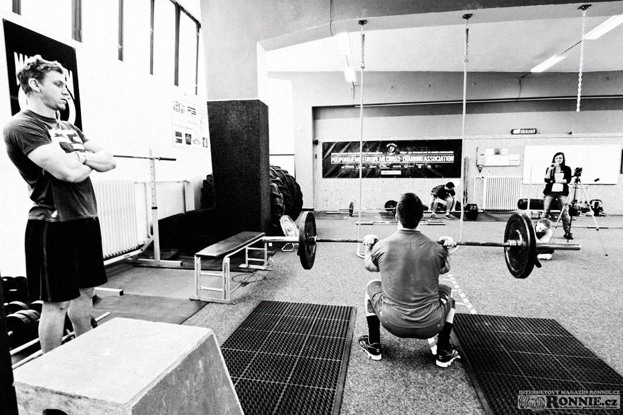 Dal�� n�lo� thruster�