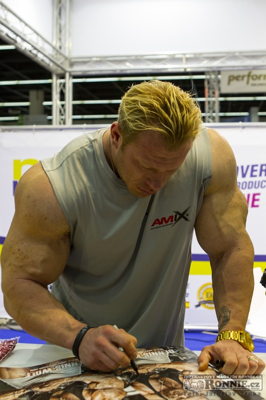 Dennis Wolf