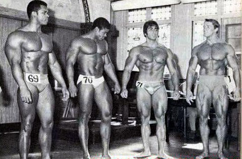 Universe Pro NABBA 1969: vlevo Serge Nubret, vpravo Arnold Schwarzenegger