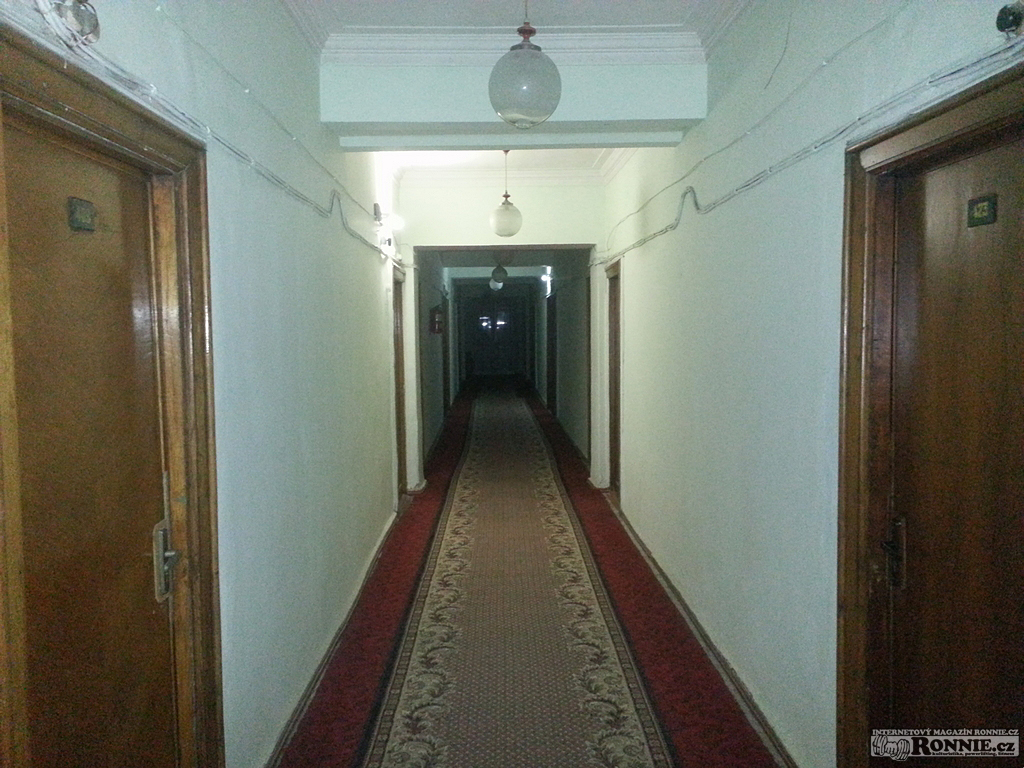 Chodba hotelu v Ki�in�vi