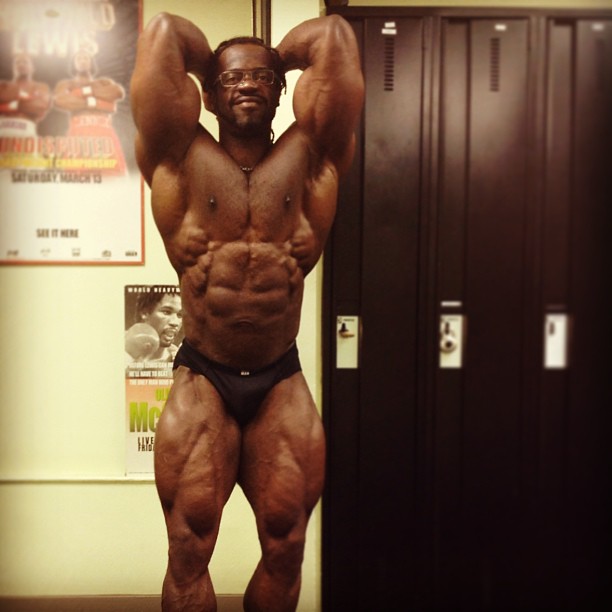 Renaldo Gairy 4 dny p�ed Toronto Pro Supershow 2013