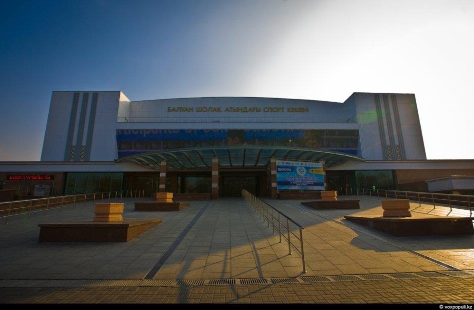 Pal�c kultury v Almaty - m�sto kon�n� sout�e