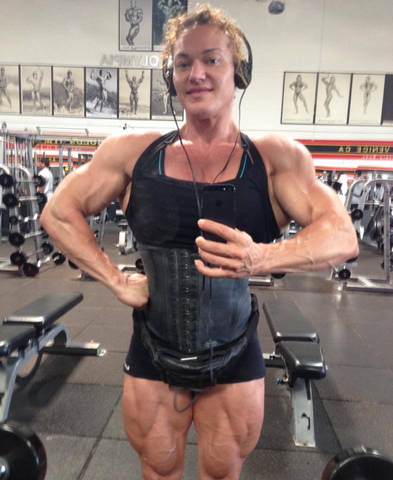 Helle Nielsen
