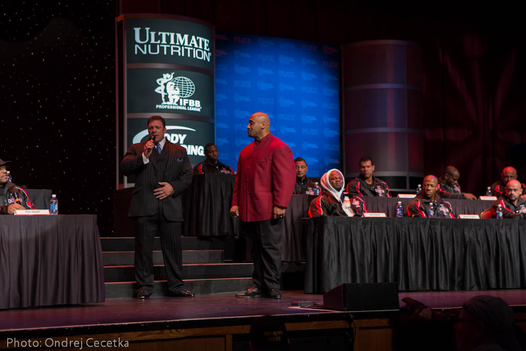 Tiskov� konference ��astn�k� Mr. Olympia 2013