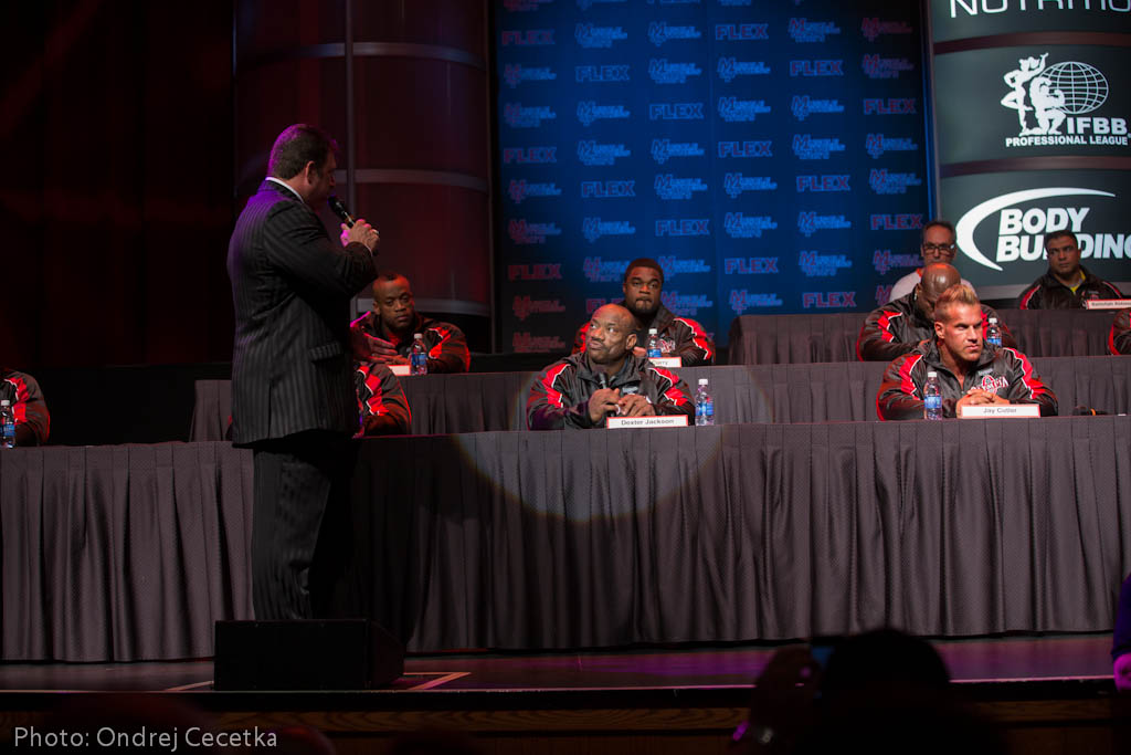 Tiskov� konference ��astn�k� Mr. Olympia 2013