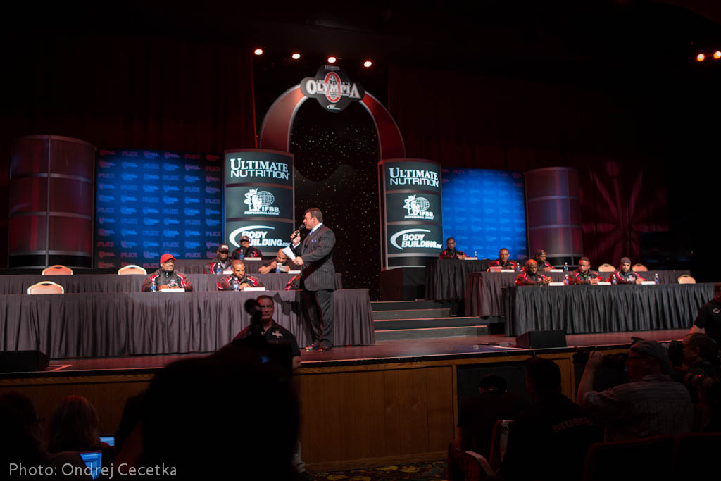 Tiskov� konference ��astn�k� Olympia 212 Showdown 2013