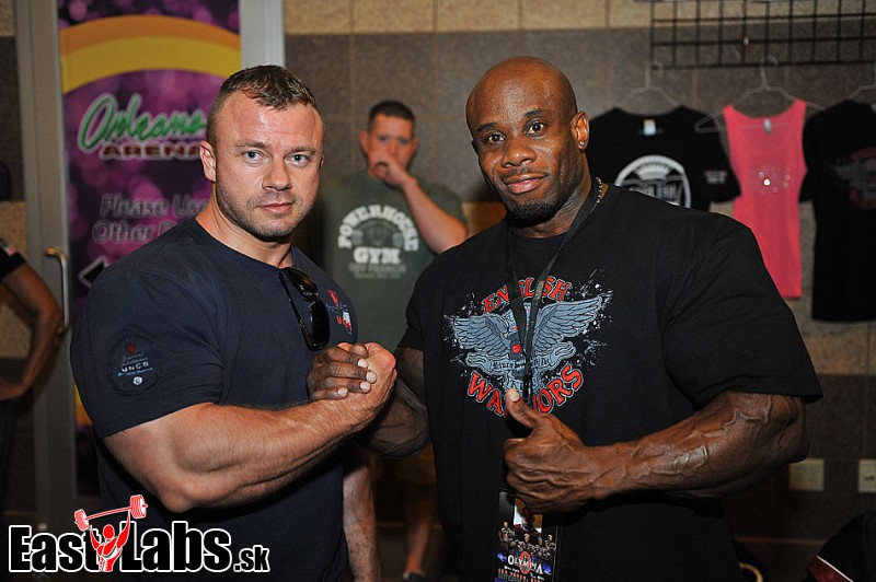 Andrej Mozol�ni, Kevin English