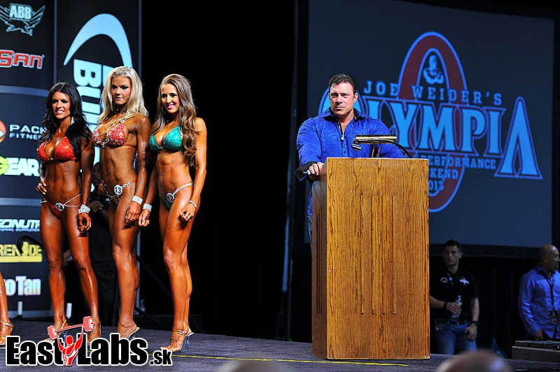 Amanda Latona, Vladim�ra Kr�sov�, Courtney King