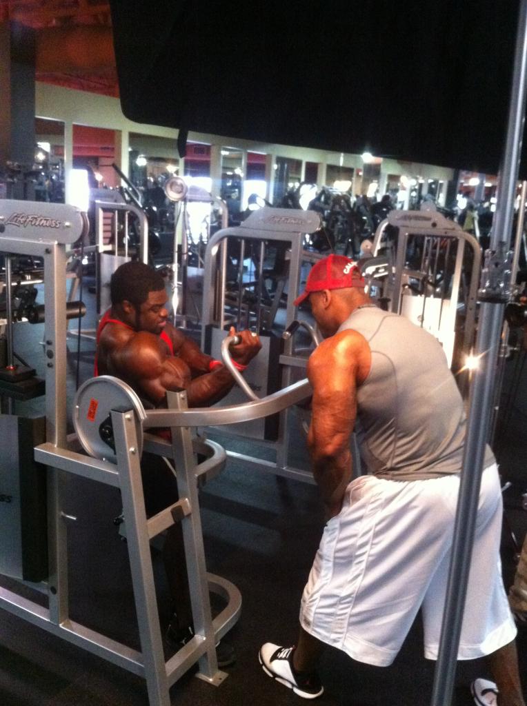 Brandon Curry, Essa Obaid