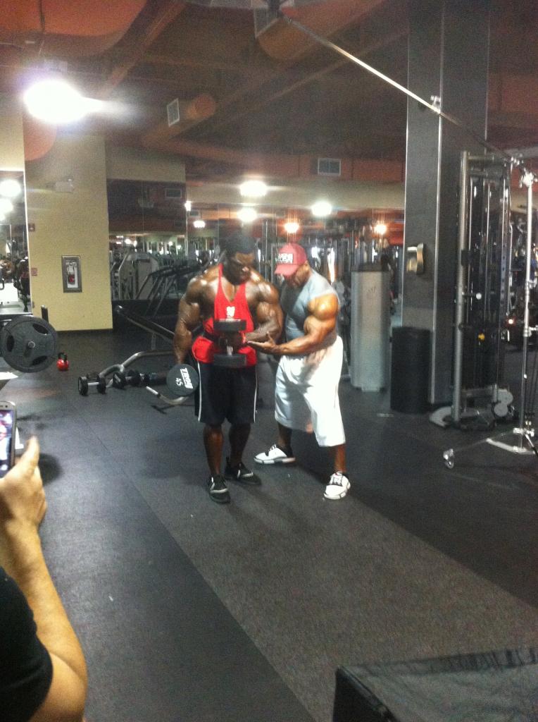 Brandon Curry, Essa Obaid