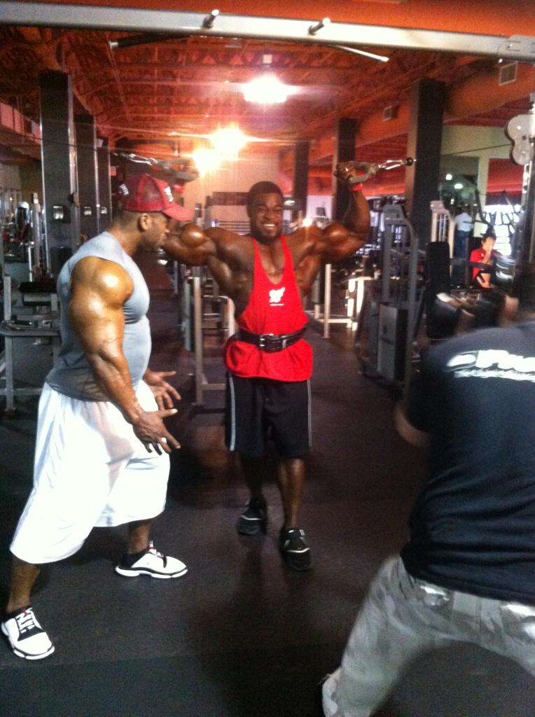 Essa Obaid, Brandon Curry