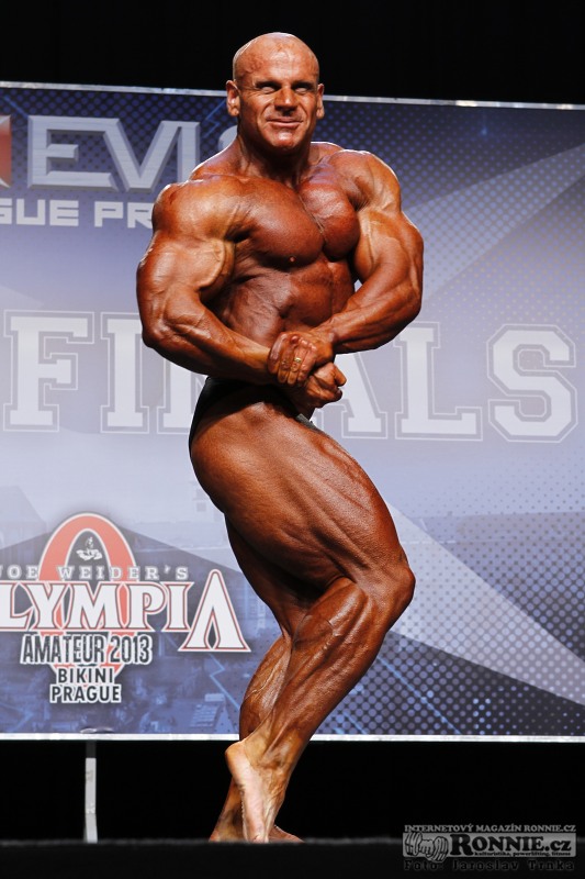 Lee Powell