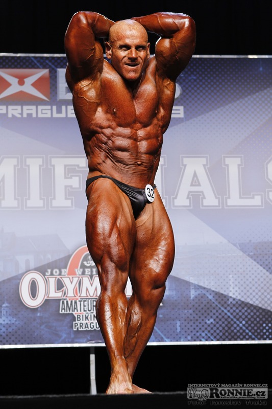Lee Powell