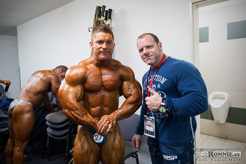 James "Flex" Lewis, Neil Hill