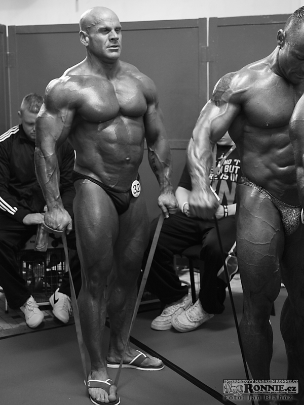 Lee Powell