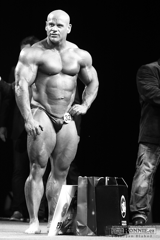 Lee Powell