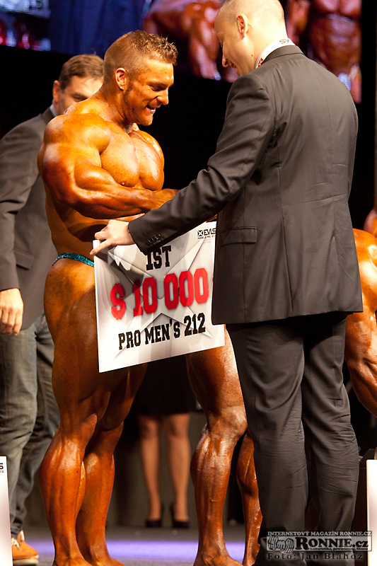 James "Flex" Lewis