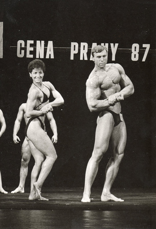 Irena B�l�, Bohdan Ml�dek