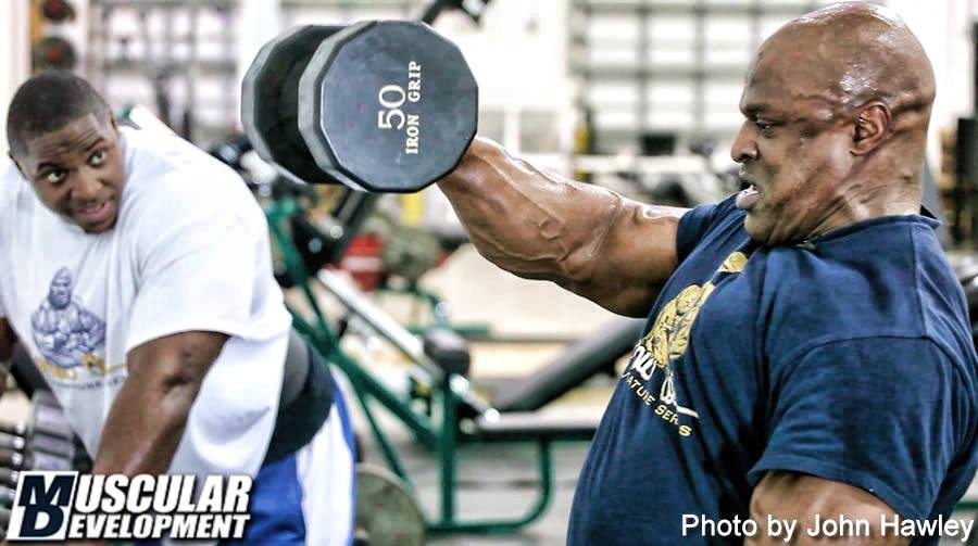 Emeka Okammor a Ronnie Coleman