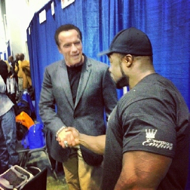 Arnold Schwarzenegger a Brandon Curry