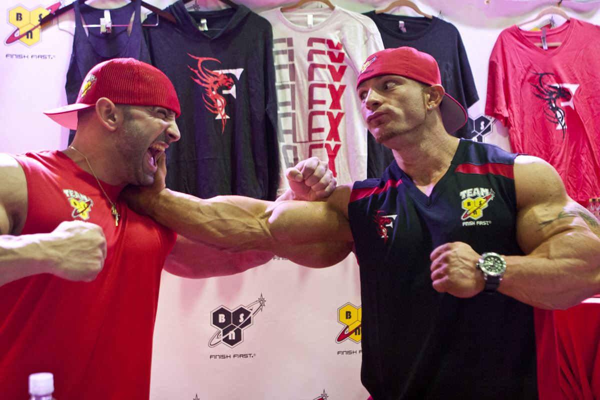 Guy Cisternino a James "Flex" Lewis