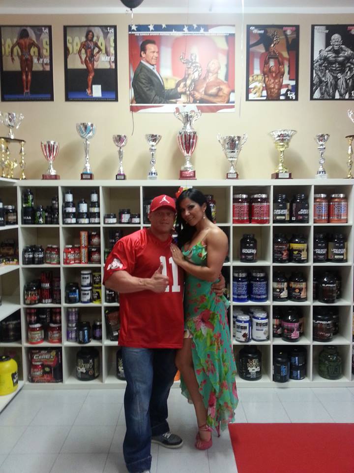 Elena Cuzuioc s man�elem Emilianem Dell�Uomem