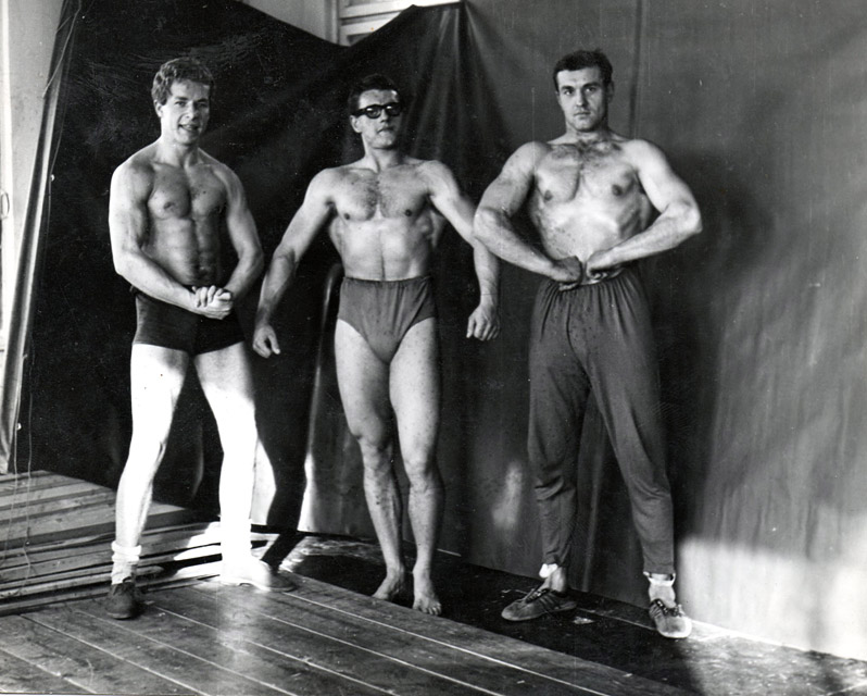 TJ Slavoj Praha - Jaroslav Messner uprost�ed (1966)