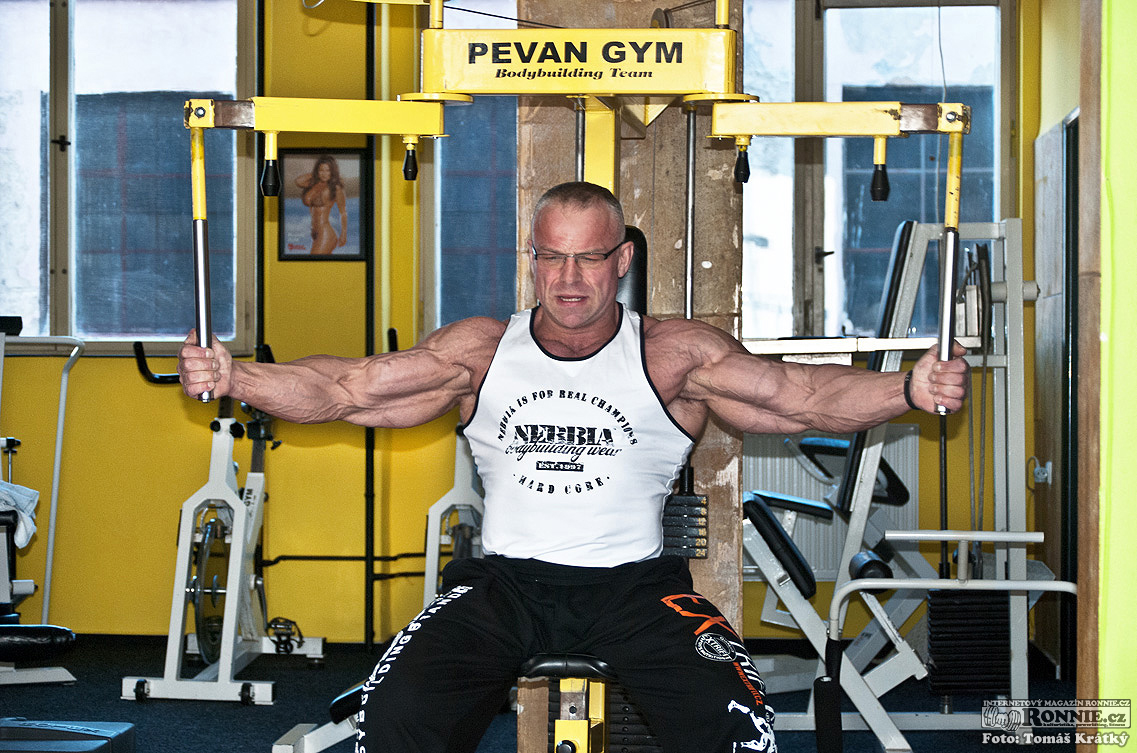 Petr Vani�